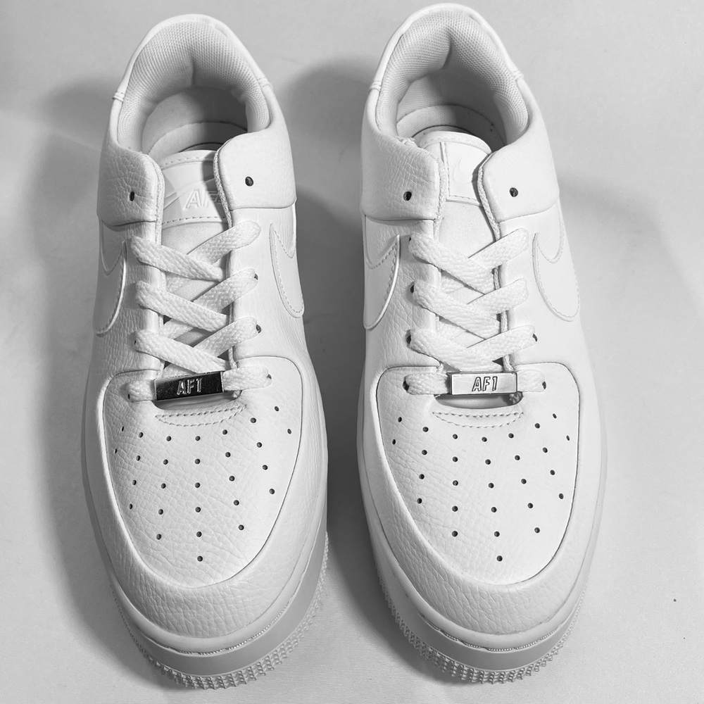 Nike Air Force 1 Sage Low Triple White Women’s Size 9
